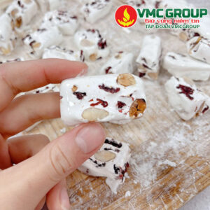 lam-keo-nougat-bang-long-trang-trung-ga